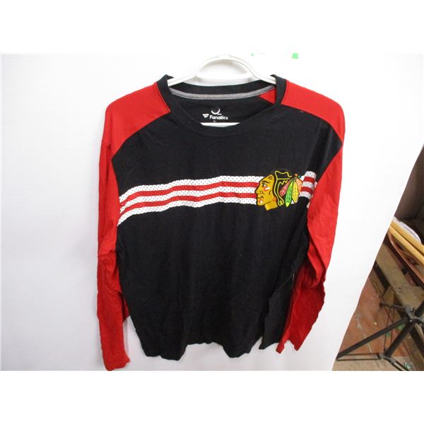 Blackhawks long sleeve shirt XL