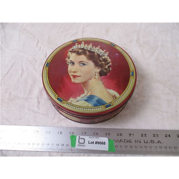 Gray & Dunn biscuits tin (queen)