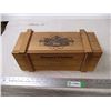 Image 1 : (2) Wooden boxes 16" long