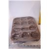 Image 2 : Donvier Ice Cream Maker, Bundt Pan in Original Box, (2) Muffin Tins, and Angel Food Cake Pan