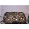Image 2 : (5) Baking Tins and Various Kitchen Items