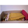 Image 2 : Box of Linens