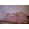 Image 2 : (8) Blankets