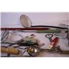 Image 3 : Box of Misc Kitchen Items