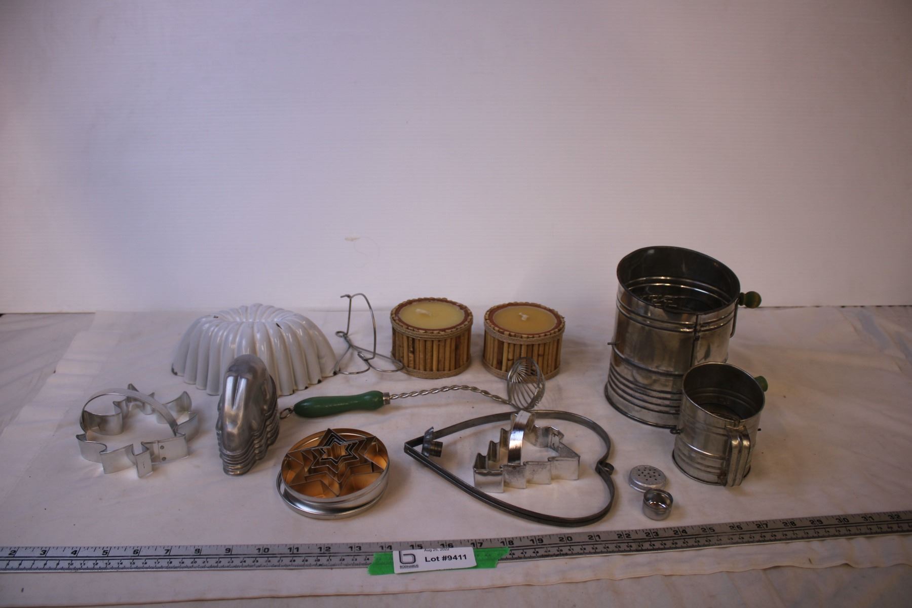Assorted Kitchen Items