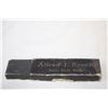 Image 2 : Antique Straight Razor (in Original Box)
