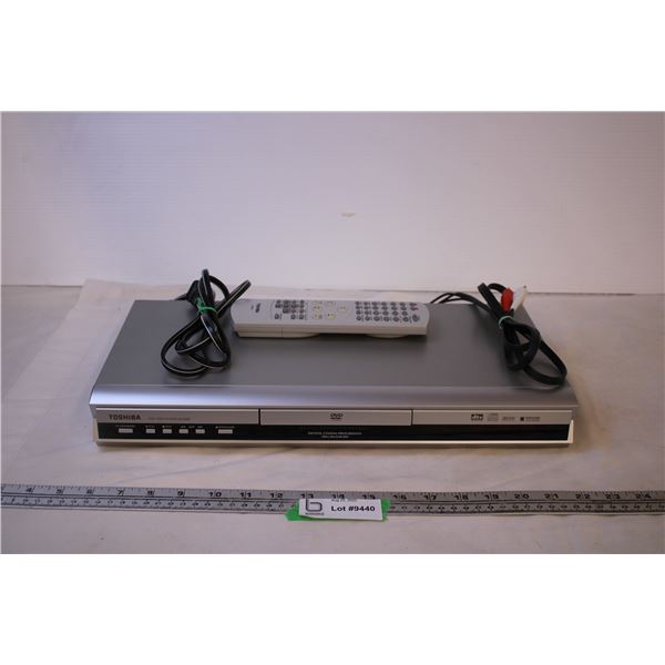 Toshiba DVD Player SD 3860 w/ Power Cord and Controller