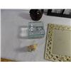 Image 2 : Frames, Air Bellow, Misc Decor
