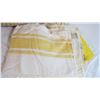 Image 2 : Table clothes and knitting pack