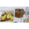 Image 2 : Assorted Wall art and Wooden Coasters