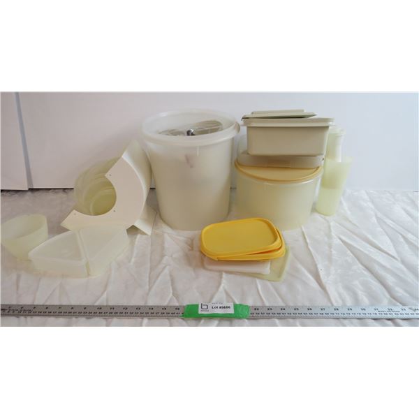 Assorted Tupperware Containers Bodnarus Auctioneering