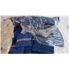 Image 2 : Assorted Clothes Size ?