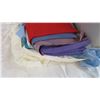 Image 2 : *Tote with assorted fabric + clothes