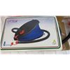 Image 3 : Hair Curlers with foot pump and Misc box