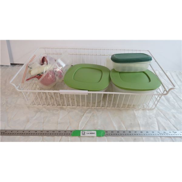 *Wire Basket with Rubbermaid and measuring cups