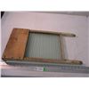 Image 4 : Economy washboard, glass insert 24" long