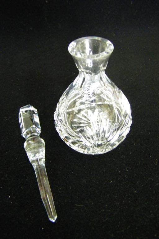 Clear Round Perfume Bottle w/Glass Applicator 5"