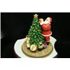 Image 1 : Sculpture Santa Decorates The Tree - 6 1/2" -