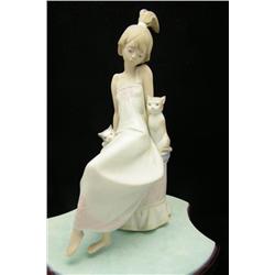 LLadro Figurine Girl With Cats - 10" H