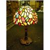 Image 3 : Tiffany Style Lamp - 16" H