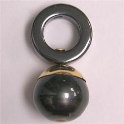 14K GOLD 10 MM BLACK TAHITIAN PEARL AND HEMATITE UNISEX PENDANT