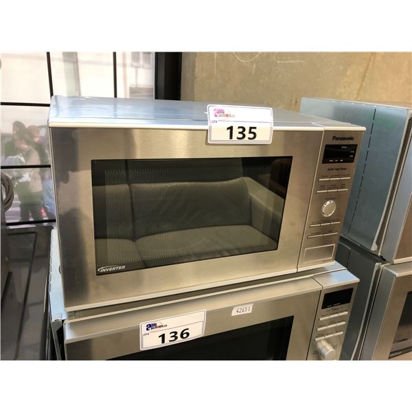 PANASONIC MODEL NN-SD382S 19" X 15" X 11" MICROWAVE OVEN