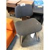 Image 1 : HERMAN MILLER EAMES GREY/WALNUT SIDE CHAIR