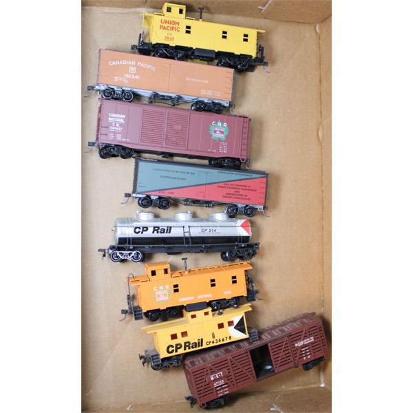ASST. HO TRAIN CARS UNION PACIFIC ETC.