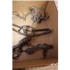 Image 4 : (7) Vintage Animal Traps