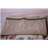 Image 2 : (5) Misc Pillow Cases