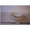 Image 1 : Enamel Chamber Pot