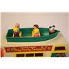 Image 2 : Fisher-Price Play Family Camper