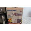 Image 2 : Juice Extractor and Cuisinart Coffee Maker