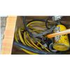 Image 3 : *Box of Air hose and pump