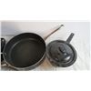 Image 2 : Enamel Pots and pans with frying pan