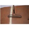 Image 2 : *(2) Rakes