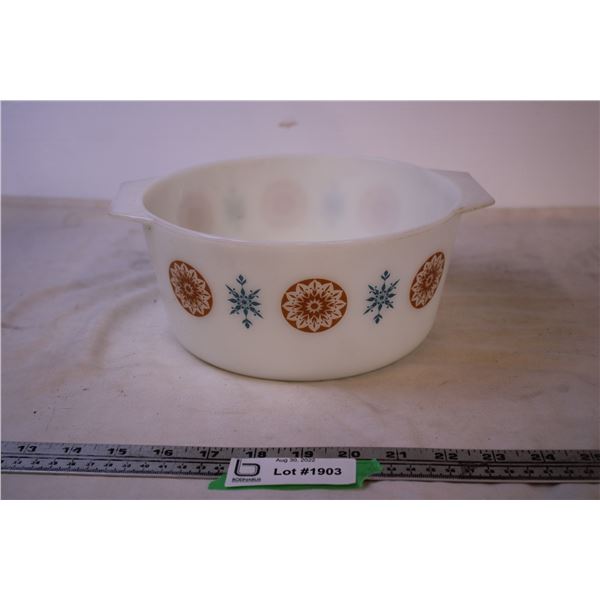 Pyrex Casserole Dish
