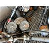 Image 2 : SUZUKI GT550 S/N# T500-71483 - COMPLETE - TURNS OVER - KEYED - GOOD RESTORATION PROJECT