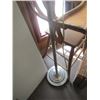 Image 2 : ANTIQUE 1940s FLOOR LAMP