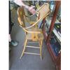 Image 2 : ANTIQUE HIGHCHAIR