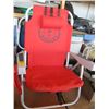 Image 2 : 2 TOMMY BAHAMA FOLDING CHAIRS