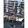 Image 1 : BUNDLE OF ASST. GARDEN TOOLS