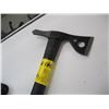 Image 2 : SOG TACTICAL HATCHET