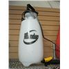 Image 2 : 2 GALLON GARDEN SPRAYER