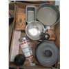 Image 2 : MISC. CERAMIC POT, BAR SHAKER, PEPPER GRINDER, ETC.