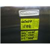 Image 2 : SM. CUISINART STAINLESS BAR FRIDGE