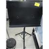 Image 2 : 2 1/2 MUSIC STANDS