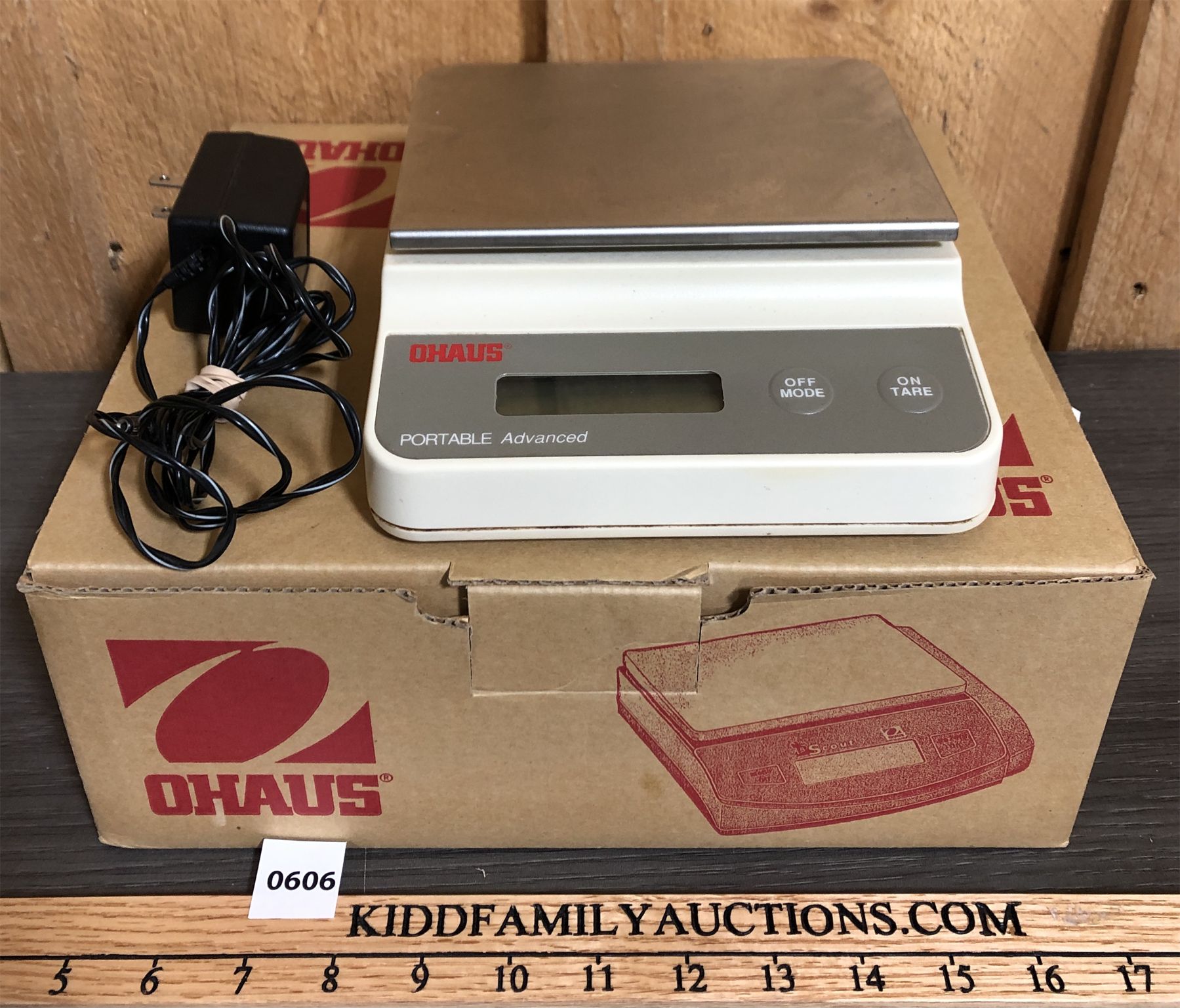 OHAUS 500 GRAM SCALE W/ WEIGHT