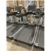 Image 2 : LIFE FITNESS FLEXDECK COMMERCIAL 120V ELECTRIC TREADMILL