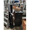 Image 2 : PURELL DISPENSER STAND, FEATHERLITE 6' ALUMINUM STEP LADDER, 3 STEP ALUMINUM STEP LADDER, 2